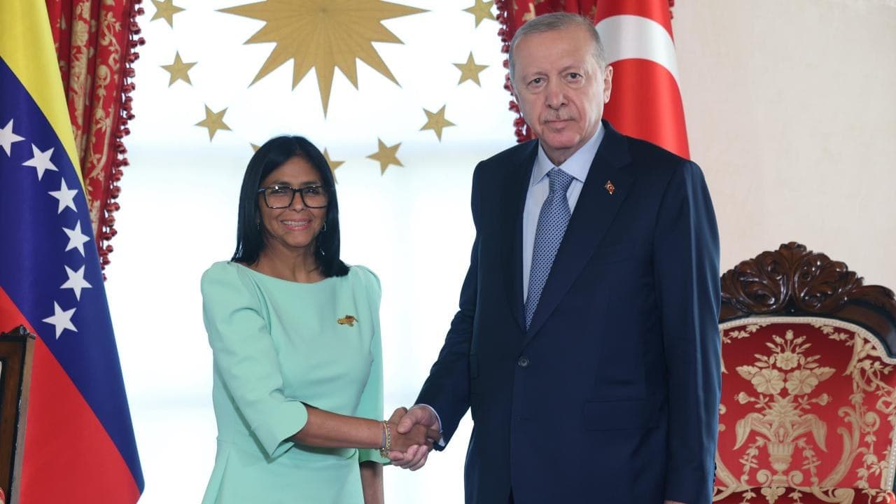 Cumhurbaşkanı Erdoğan, Venezuela Geçici Devlet Başkanı Rodriguez'i resmi törenle karşıladı