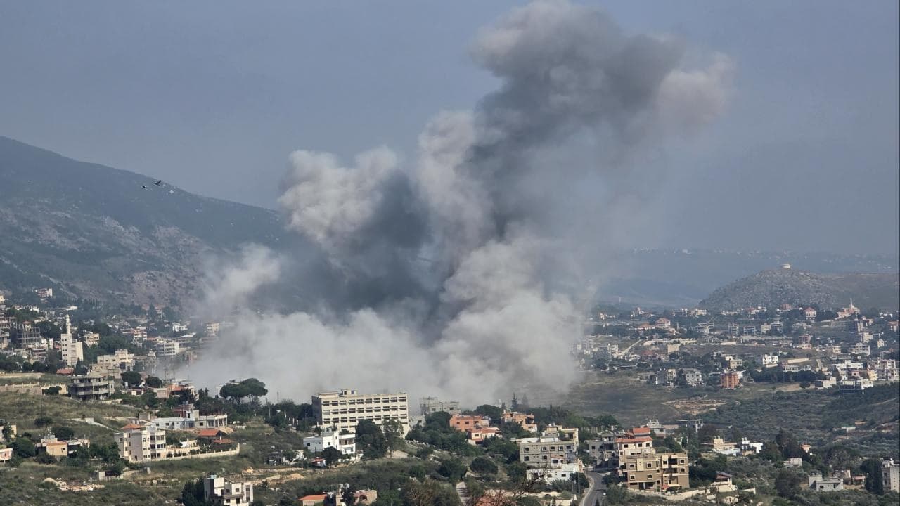 Katil İsrail ordusu, Lübnan'da Litani Nehri'nin kuzeyinde yer alan stratejik tepedeki kaleyi işgal etti