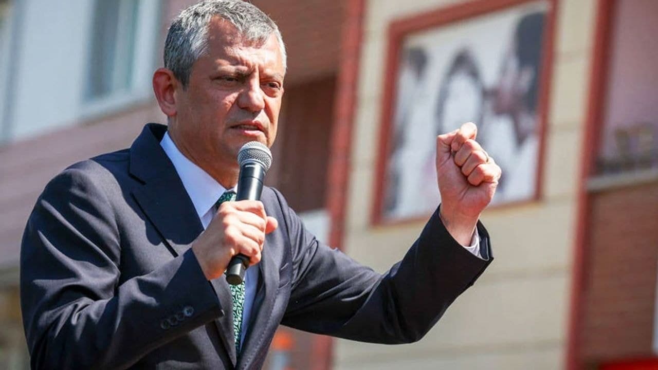CHP Grup Başkanı Özgür Özel: 'Yeni parti felaket senaryosu için partiyi terk etmiyoruz'