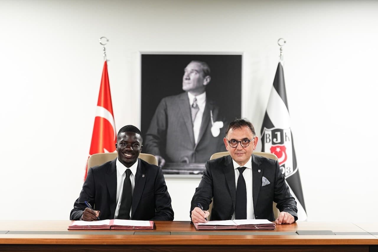 Beşiktaş yeni transferini resmen açıkladı! Kassoum Ouattara ile 4 yıllık sözleşme