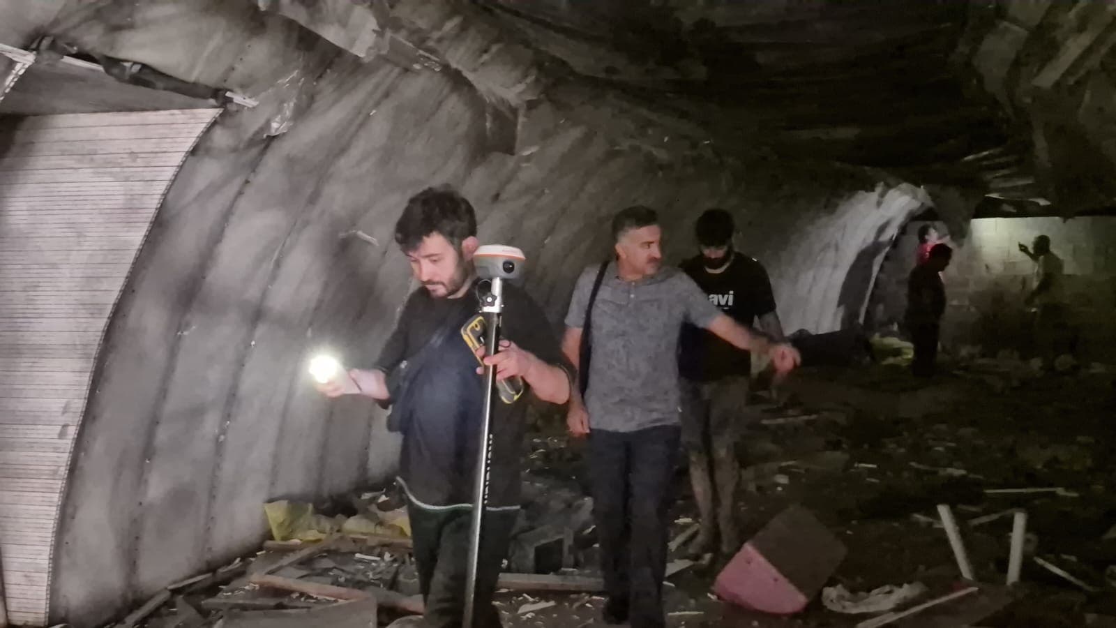Zonguldak'ta bina yıkılınca gizli giriş ortaya çıktı, İkinci Dünya Savaşı'ndan kalma