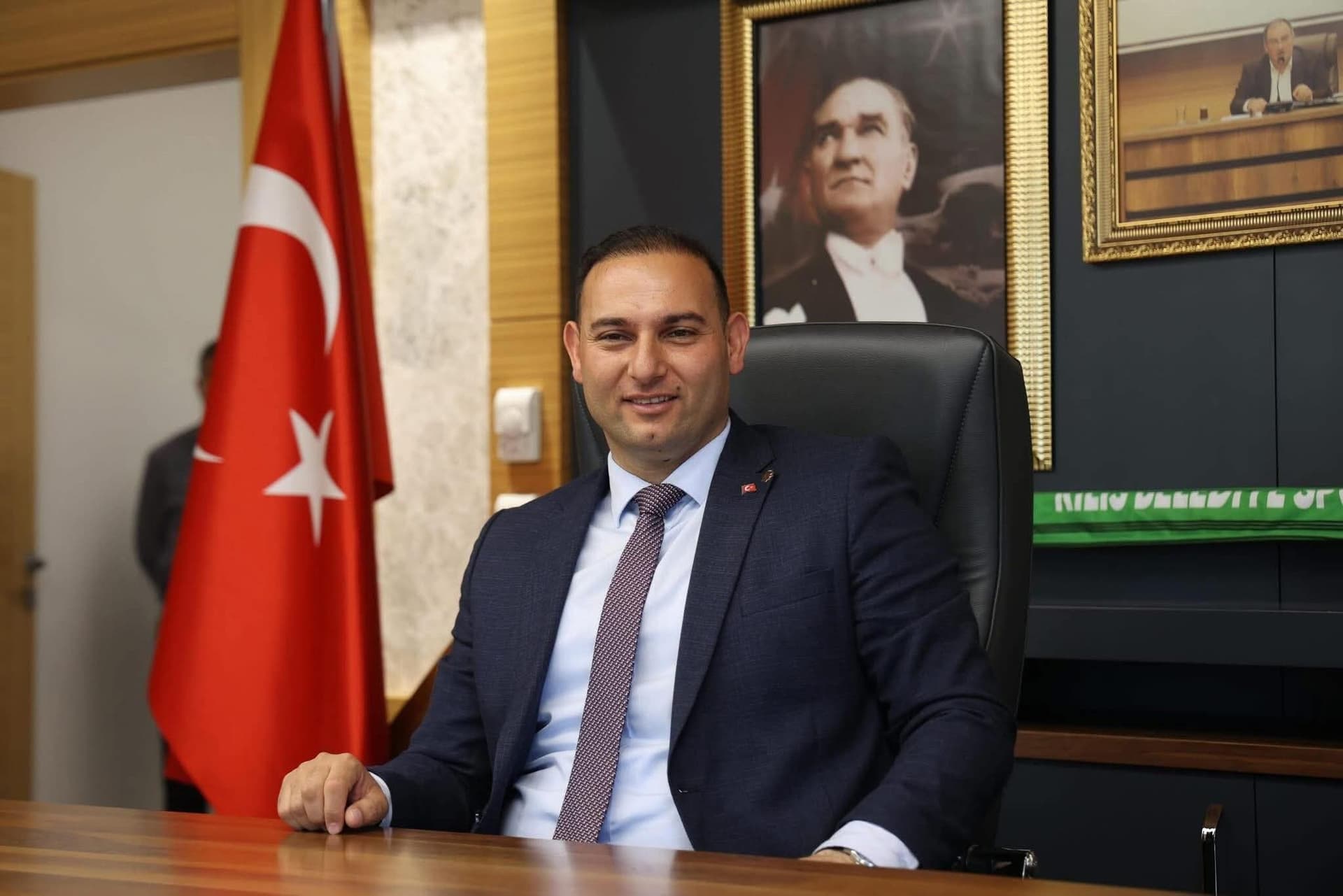 Kilis Belediye Başkanı Hakan Bilecen, Cumhuriyet Halk Partisi'nden istifa etti