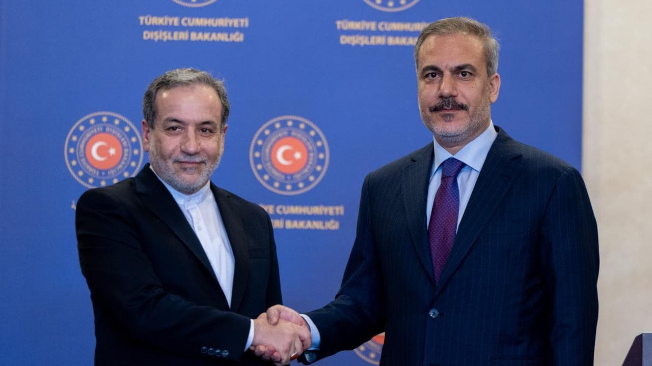 Bakan Fidan, İranlı mevkidaşı Erakçi ile telefonda görüştü