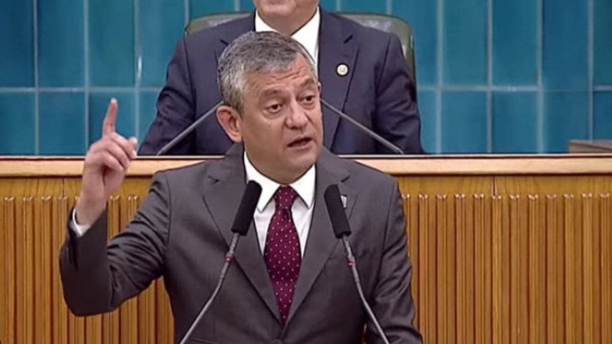 Mutlak butlan kararına Ankara'dan ilk tepkiler: 'Partilerin kaderine sandıkta karar verilir'