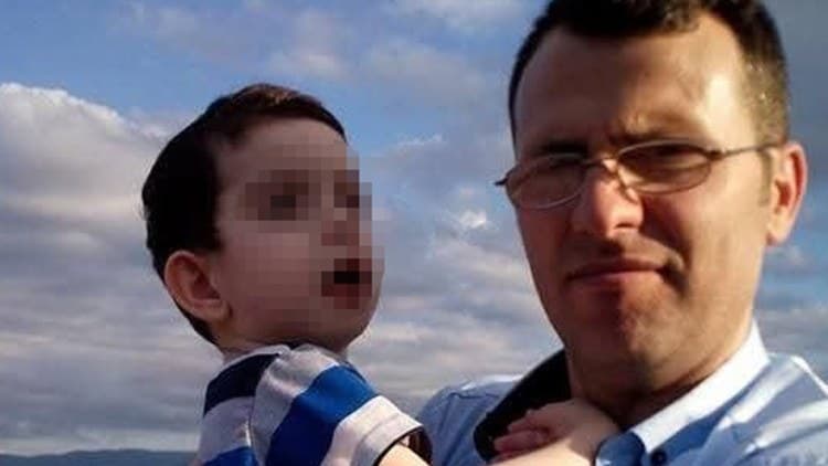 Baba evde ölü bulundu! SMA'lı oğlunun bağlı olduğu cihazın da fişinin çekili olduğu belirlendi