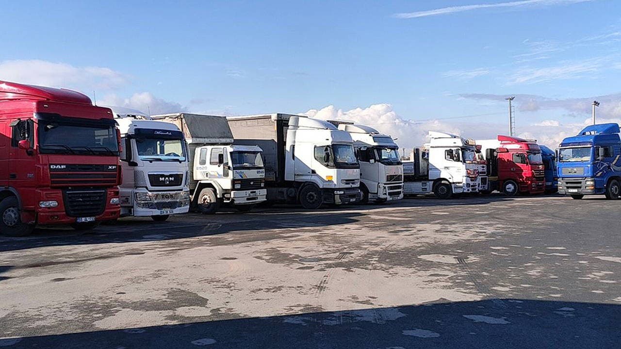 Bolu'daki yollar TIR, kamyon ve tanker geçişlerine kapatılacak