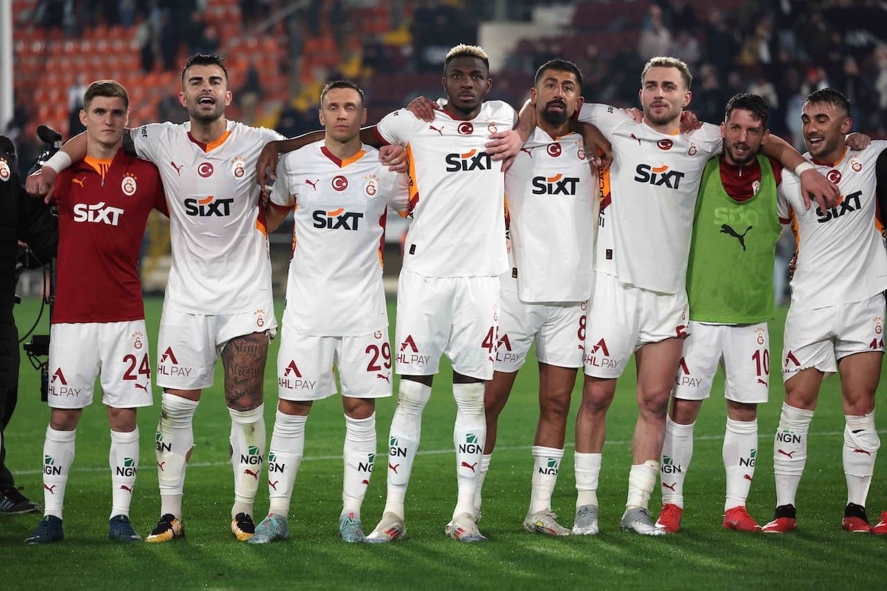 Galatasaray'dan kiralanmıştı: Southampton'dan Elias Jelert kararı