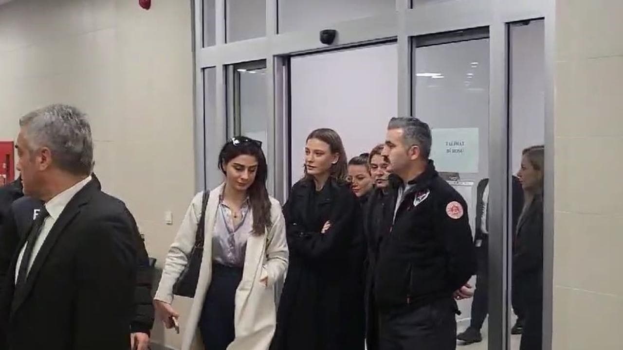 Ünlülere yönelik uyuşturucu soruşturması: Serenay Sarıkaya gözaltına alındı