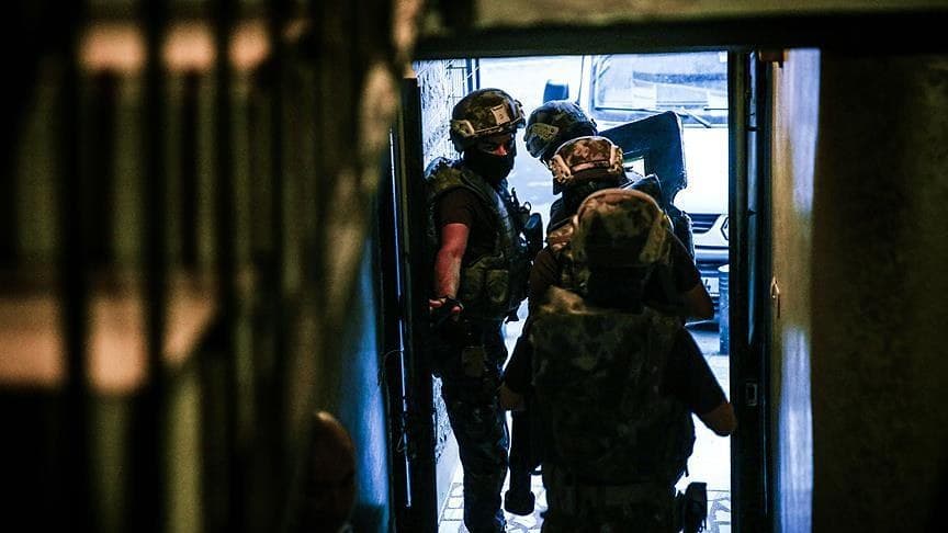 Nazilli'de mekan ve araç kurşunlayan suç örgütüne operasyon