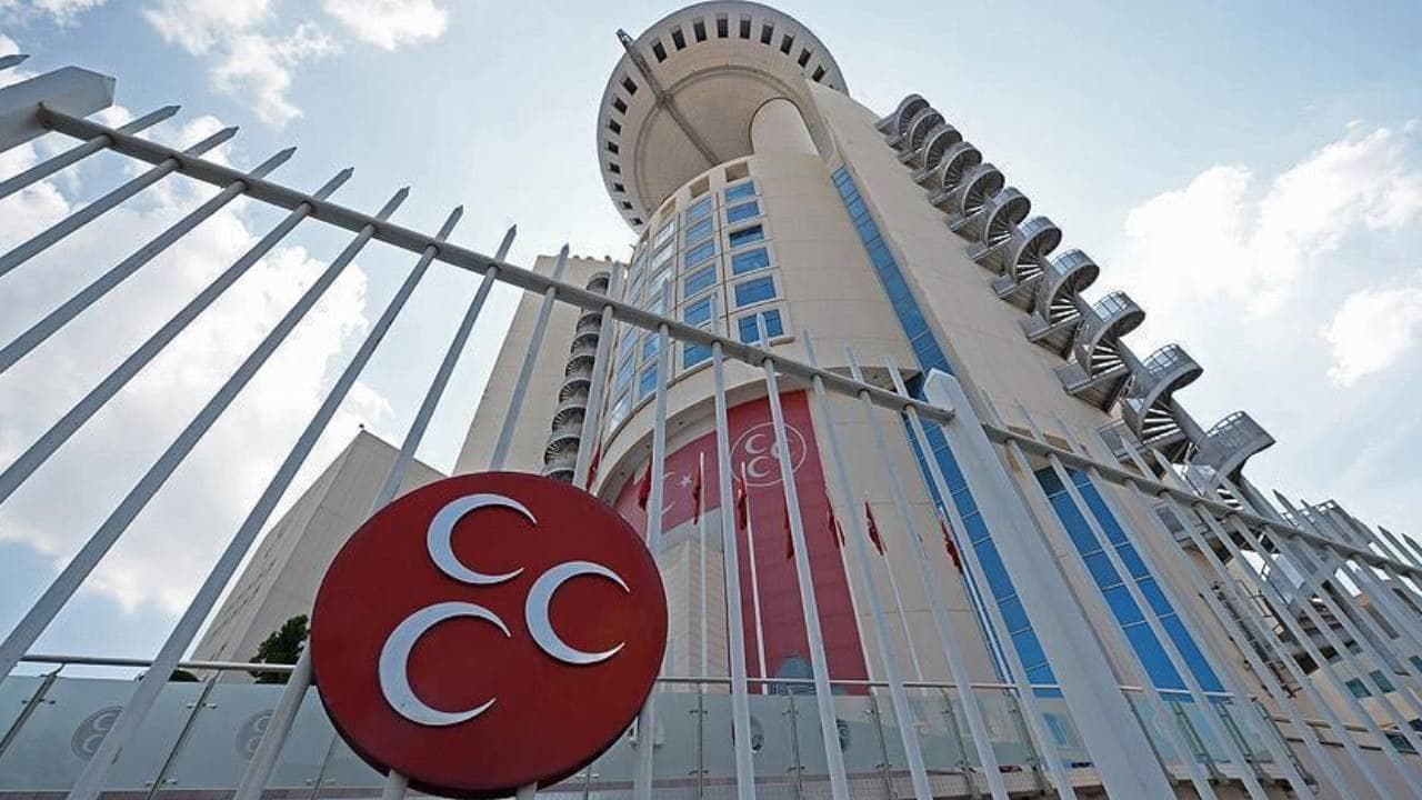 MHP 17 yılda 820 kişiye Siyaset ve Liderlik Okulu'nda eğitim verdi