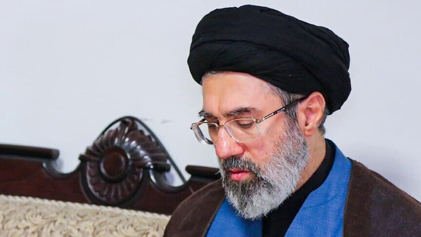 İran lideri Hamaney'in babası için düzenlenecek cenaze törenlerine güvenlik gerekçesiyle katılamayabileceği açıklandı
