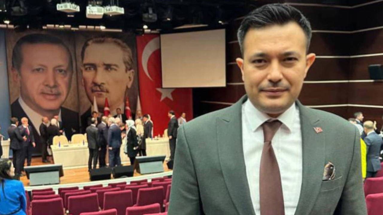 AKP'yi şoke eden istifa; MKYK üyesi Mehmet Umut Tuncer siyaseti bıraktığını duyurdu