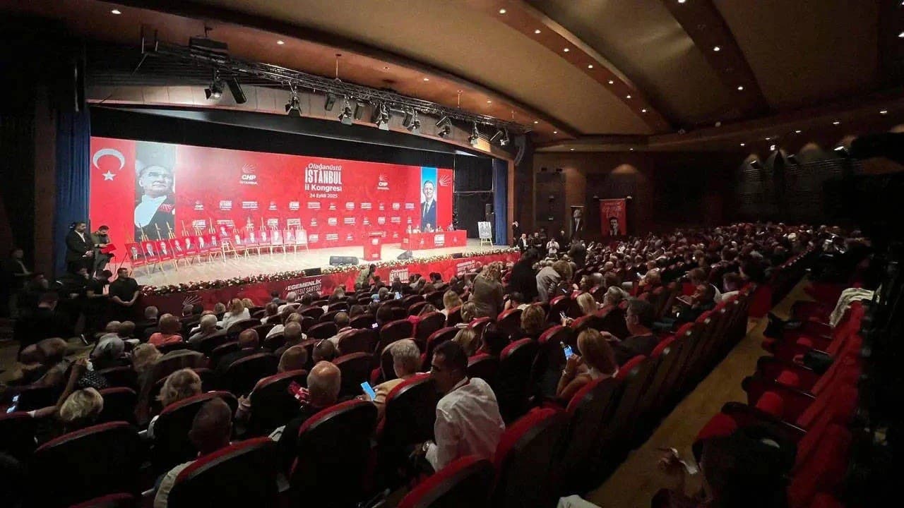 CHP'nin 38. Olağan Kurultayı ile İstanbul İl Kongresi'nin iptali isteminde karar