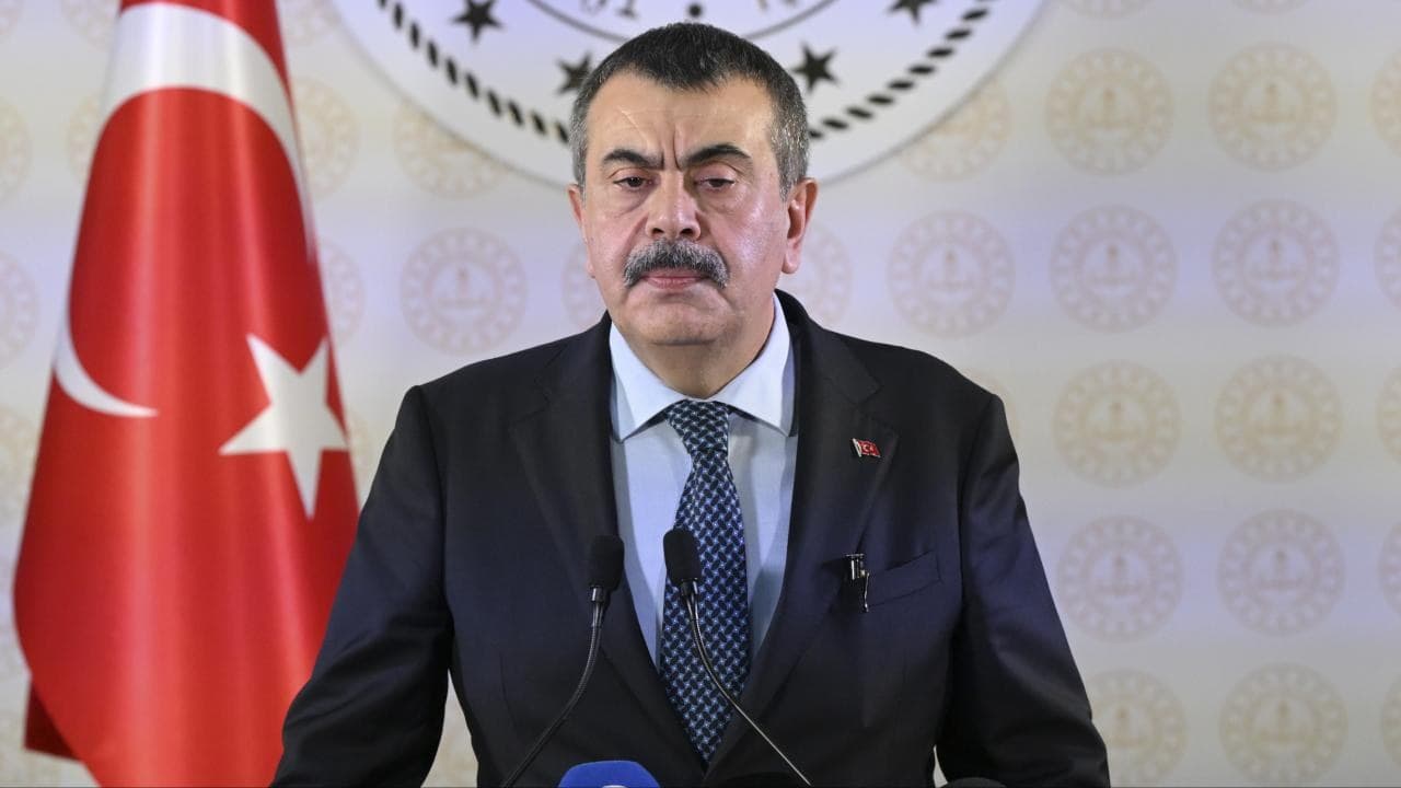 Milli Eğitim Bakanı Yusuf Tekin açıkladı: Cuma günü okullar tatil edildi