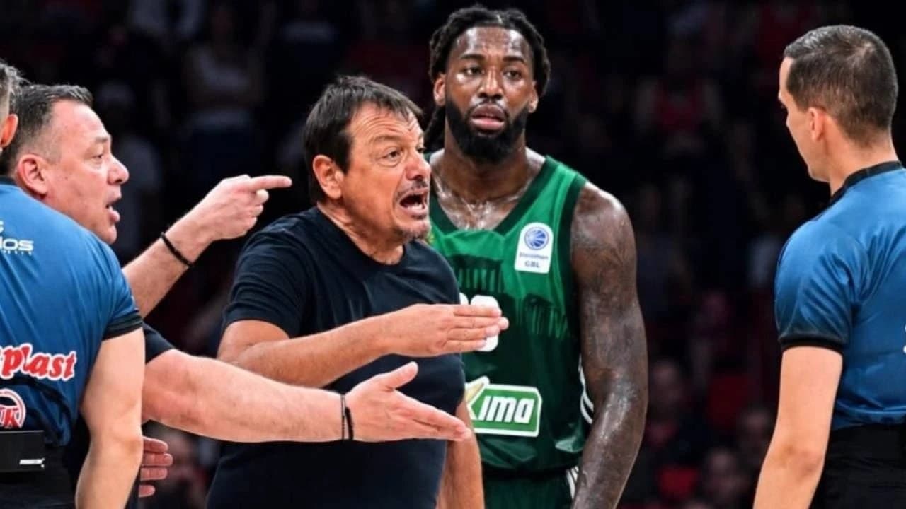 Ergin Ataman'dan Olympiakos taraftarının tezahüratlarına yanıt: 'Türk olmaktan gurur duyduğumu bilmenizi istiyorum'
